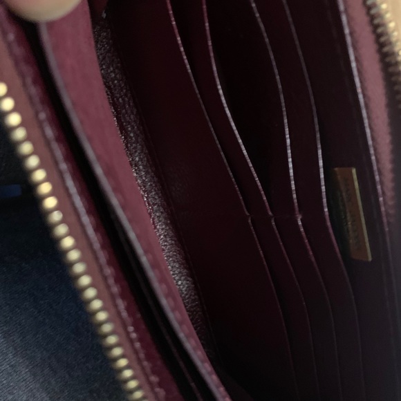 Classic Marc Jacobs Continental Wallet - Picture 11 of 15